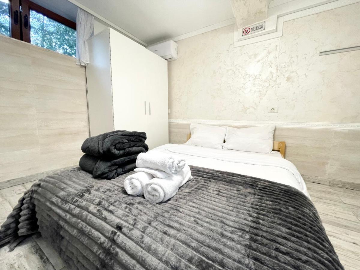 Metropolitan Retreat * Bucarest