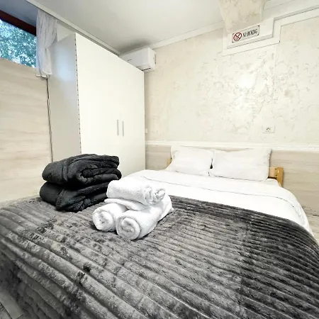 Metropolitan Retreat Apartment Bucharest Exterior photo